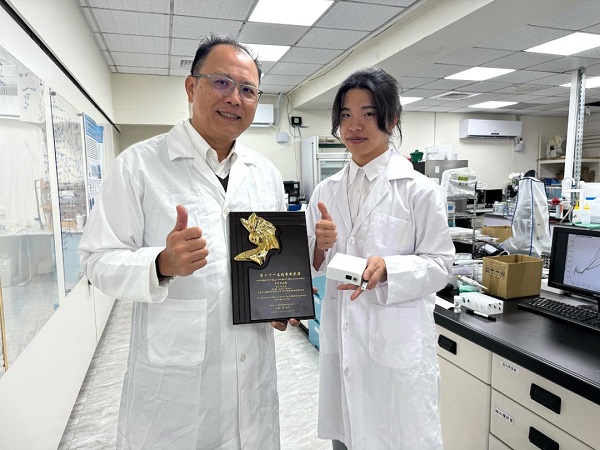 1分鐘快篩提升牛乳產值　中山大學獲國家新創獎1